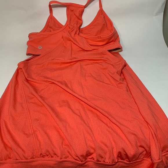 Lululemon Top with Built-in Bra - Picture 2 of 3